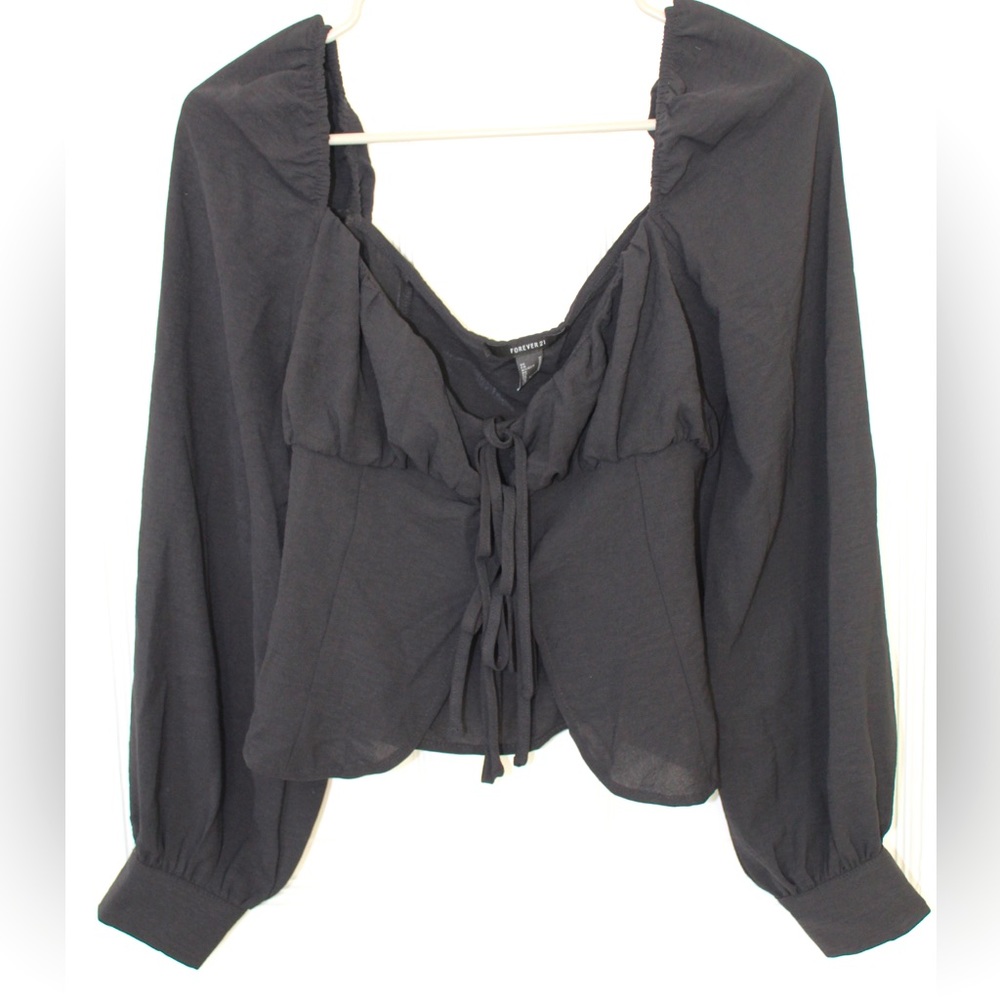 Forever 21 Tie Up Long Sleeve Size Medium